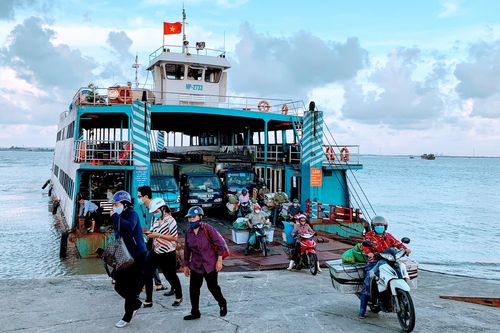 Điều chỉnh thời gian chạy phà ra đảo Cát Bà và ngược lại