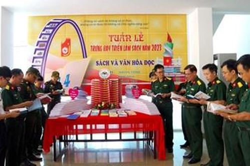 Trường Sĩ quan Thông tin tổ chức nhiều hoạt động hưởng ứng Ngày sách và văn hóa đọc Việt Nam năm 2023