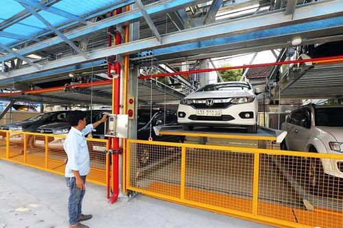 Đầu tư các bãi đỗ xe ô-tô ở trung tâm Đà Nẵng vẫn chậm