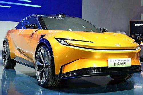 Toyota bZ Sport tại Trung Quốc 'nhái' cả Ferrari lẫn Aston Martin?