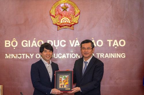 Hợp tác quốc tế quan tâm tới trẻ khuyết tật, dân tộc thiểu số