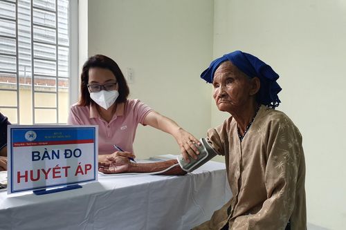 Chương trình từ thiện 'Về đất thép anh hùng'