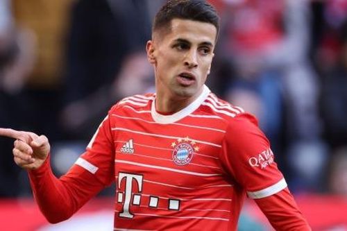 Barca muốn mượn Joao Cancelo từ Man City