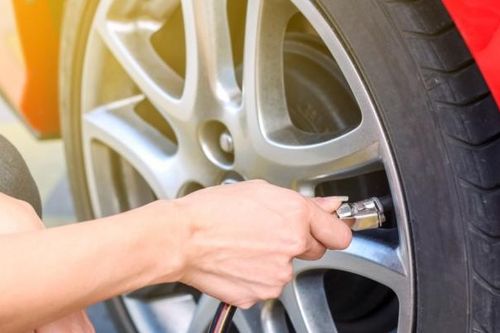 Những dấu hiệu nhận biết khi nào cần thay lốp xe ô tô?
