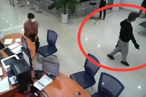 Cận cảnh khống chế tên cướp ngân hàng