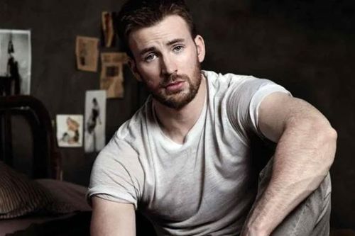 Chris Evans e ngại vì danh hiệu người đàn ông quyến rũ nhất hành tinh