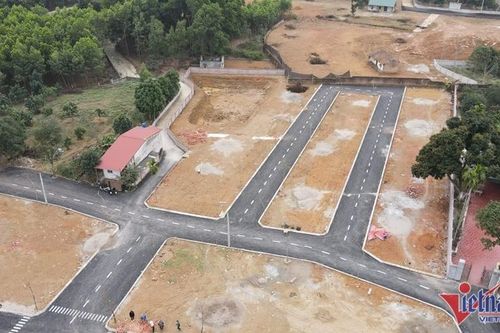 Bộ Tư pháp 'tuýt còi' văn bản tạm dừng tách thửa của Hà Nội