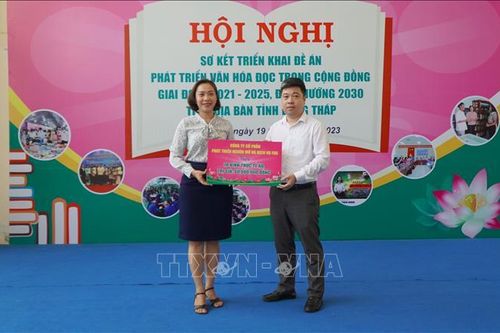Đồng Tháp: Mỗi người dân trung bình đọc 3,85 cuốn sách/năm