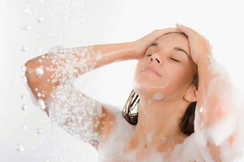 Bảo vệ sức khỏe trong mùa hè bằng những thói quen cực kỳ đơn giản