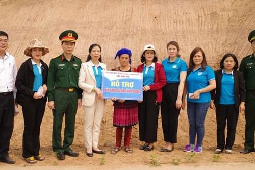 Hưng Yên: Hơn 300 triệu đồng hỗ trợ trẻ em, phụ nữ biên cương