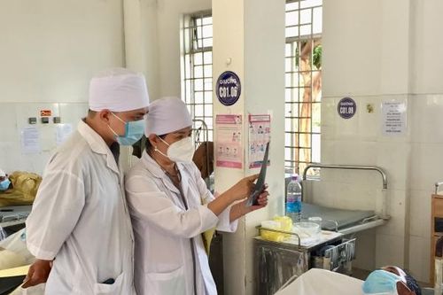 Đẩy mạnh chuyển đổi số trong khám, chữa bệnh
