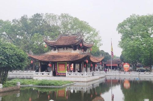 Sức hút điểm đến đền Đô