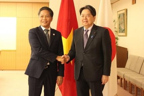 Trưởng Ban Kinh tế Trung ương Trần Tuấn Anh thăm và làm việc tại Nhật Bản