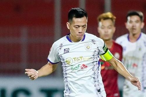 Văn Quyết và bài học cho cầu thủ trẻ