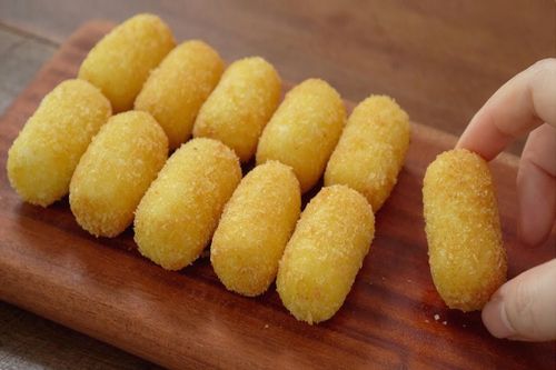 Bỏ túi cách làm bánh khoai tây chiên giòn rụm