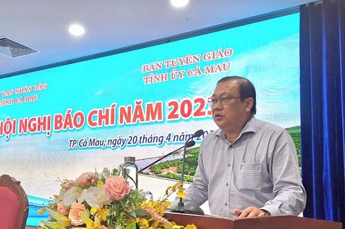 Báo Kinh tế và Đô thị là cầu nối giữa Cà Mau với Thủ đô