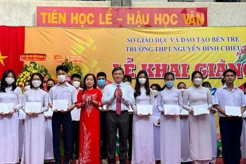 Bến Tre đạt chuẩn phổ cập giáo dục trung học cơ sở mức độ 2