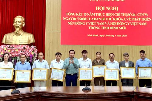 Ninh Bình phát triển đông y đáp ứng nhu cầu khám, chữa bệnh của nhân dân