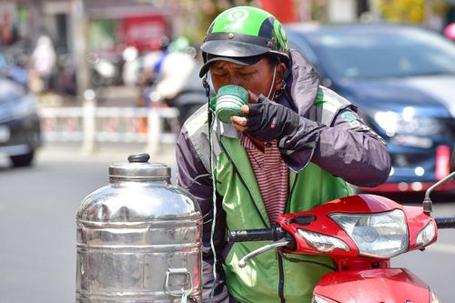 Nắng nóng bao trùm châu Á và khuếch tán tới Việt Nam