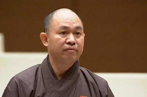 Hạn chế tình trạng người tu hành 'nghiện' mạng xã hội