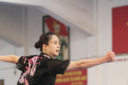 Những đôi chân đầy sẹo trong 'lò luyện vàng' SEA Games