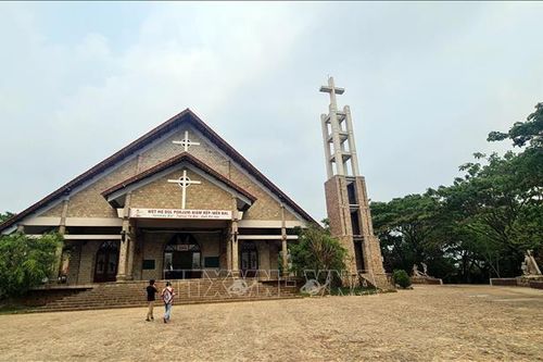 Đánh thức tiềm năng du lịch miền đất khó Đam Rông