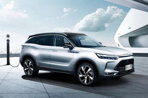Loạt ôtô siêu hot chạy 100 km hết hơn 1 lít xăng, có chiếc trình làng thị trường Việt cuối năm nay