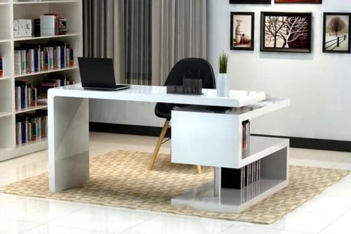 Phong thủy bàn làm việc cần kiêng kỵ những điều gì?