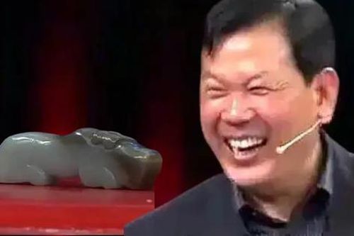 Người đàn ông mang hổ ngọc gia truyền đi kiểm định và bất ngờ lớn khi nhận kết quả