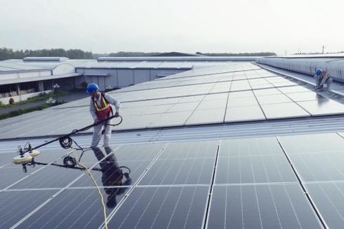 Đẩy mạnh tiếp cận nguồn vốn xanh phục vụ ngành năng lượng tái tạo Việt Nam