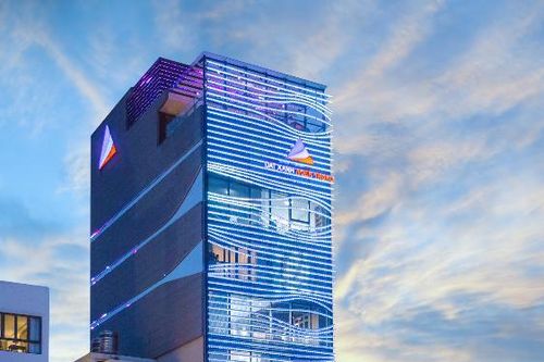 Công ty Cổ phần Đất Xanh Miền Trung đổi tên thành Công ty Cổ phần Regal Group