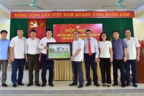 Đoàn ĐBQH tỉnh Tuyên Quang tiếp xúc cử tri trước Kỳ họp thứ 5, Quốc hội Khóa XV