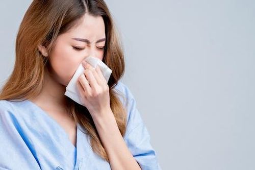 Giảm nhanh triệu chứng viêm mũi dị ứng trong thời điểm COVID-19 có xu hướng tăng