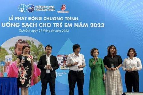 P&G Việt Nam tiếp tục hợp tác cùng Saigon Co.op mang nước sạch đến cộng đồng