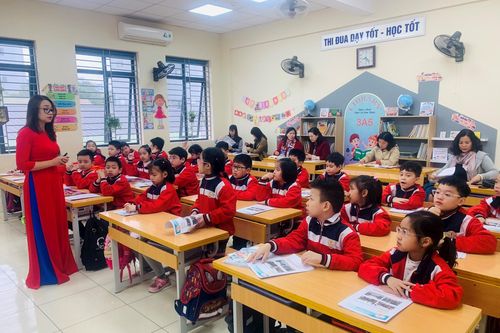 Tháo gỡ khó khăn về in ấn, phát hành tài liệu giáo dục địa phương