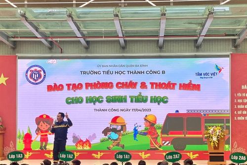 Tập huấn phòng cháy chữa cháy và thoát hiểm cho học sinh