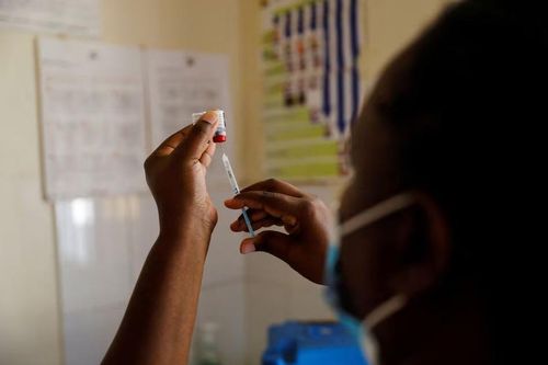 Nhiều quốc gia châu Phi chuẩn bị phê duyệt vaccine mới phòng bệnh sốt rét