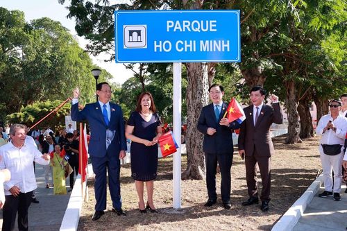 Chủ tịch Quốc hội xúc động khi Cuba có công viên mang tên Chủ tịch Hồ Chí Minh