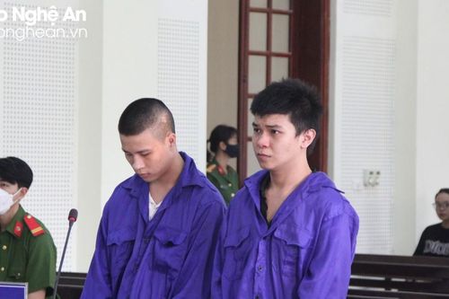 Hai thanh niên phạm tội giết người sau cuộc rượt đuổi xe máy gây tai nạn