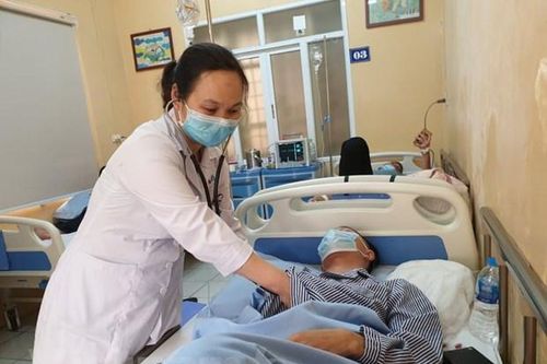Tăng cường hợp tác với các đối tác y tế, bảo vệ sức khỏe người dân