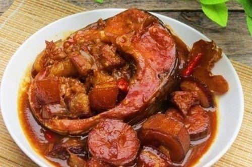 Cá kho muốn ngon đừng chỉ cho mắm, đường: Thêm thứ này đảm bảo thơm lừng, cá ngon chắc thịt, không bị tanh