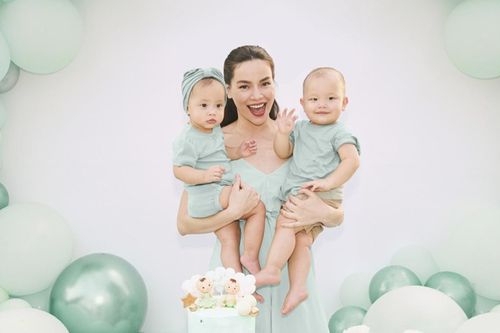 Vừa đi xa, Hồ Ngọc Hà đã làm ngay điều này vì quá nhớ con