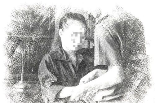 Vết chàm vấy bẩn tương lai nữ sinh sư phạm