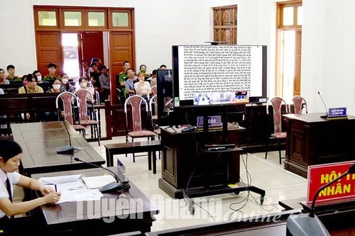 Ứng dụng công nghệ thông tin trong xét xử