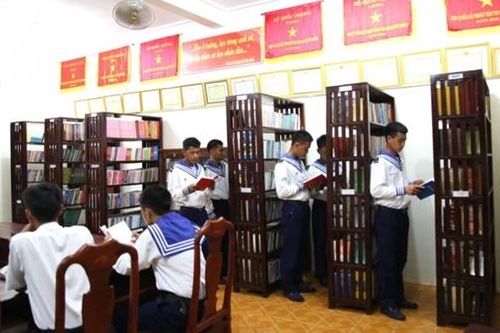 Lan tỏa văn hóa đọc, xây dựng ý thức tự học ở Trường Sa