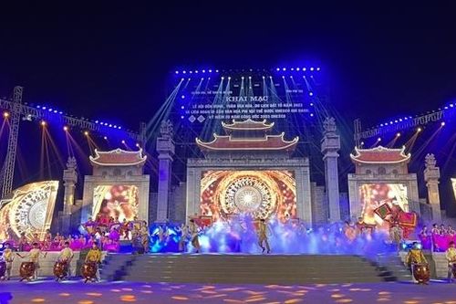 Hàng nghìn nghệ sĩ, nghệ nhân, đồng bào tham gia khai mạc Lễ hội Đền Hùng 2023