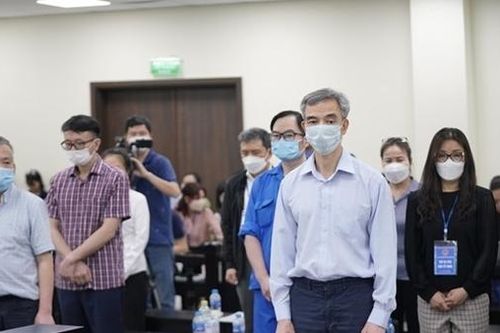 Cựu Giám đốc Bệnh viện Tim Hà Nội bị tuyên phạt 3 năm tù
