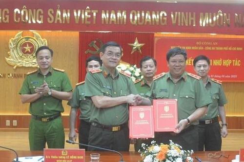 Học viện An ninh nhân dân và Công an TP Hồ Chí Minh ký kết ghi nhớ hợp tác