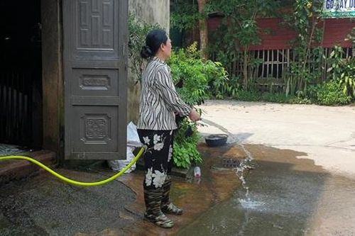 Lò mổ, xưởng gỗ giữa khu dân cư đông đúc 'hành' dân trong nhiều năm