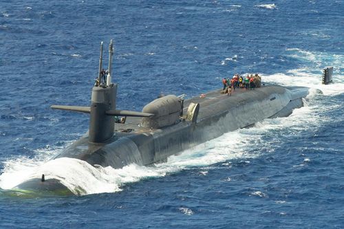 Iran 'bắt sống' tàu ngầm chiến lược đáng sợ nhất của Mỹ